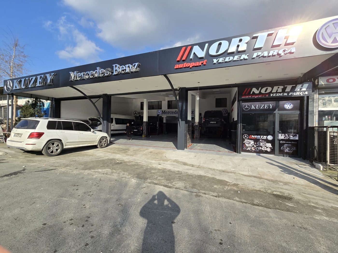 Havadan tesis ve servis sahası görünümü